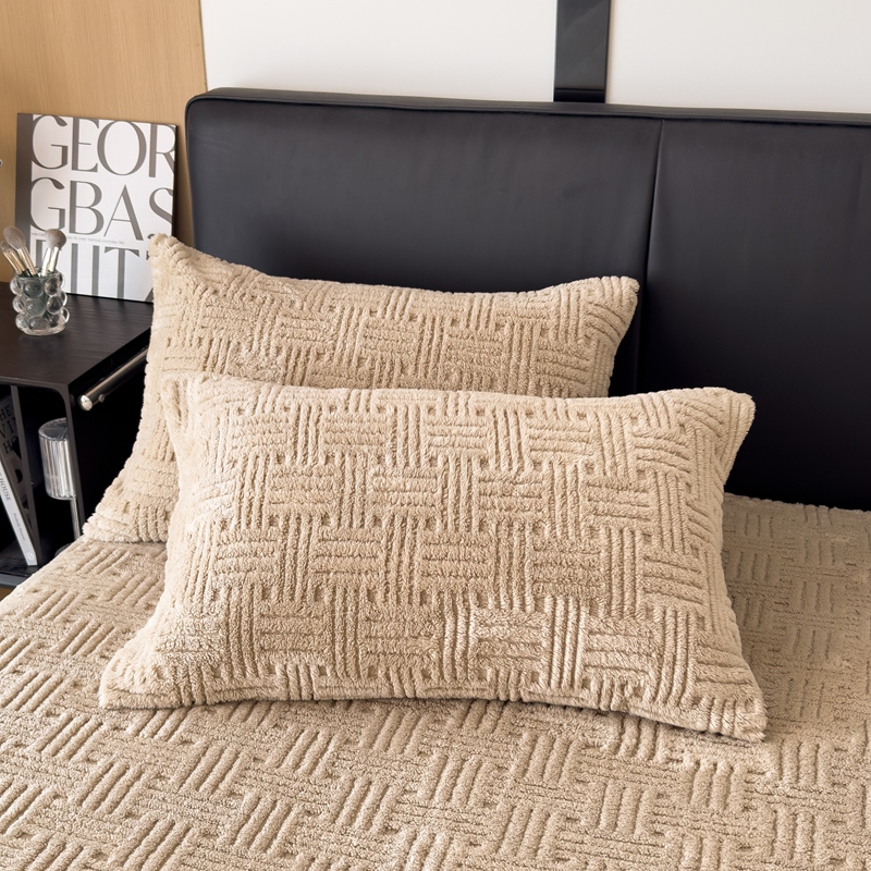 Zimowy, tłoczony, pluszowy prz – Fitted Bed Sheets Deep Pocket recenzja i cena